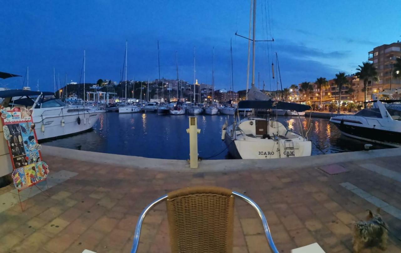 Apartamento En El Centro Del Puerto De Mazarronアパートメント エクステリア 写真