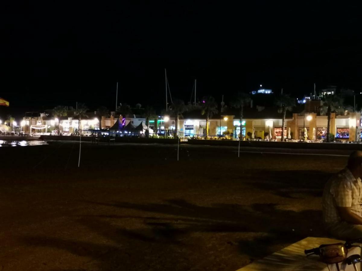 Apartamento En El Centro Del Puerto De Mazarronアパートメント エクステリア 写真